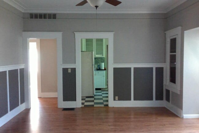 Building Photo - 1284 N Ferger Ave