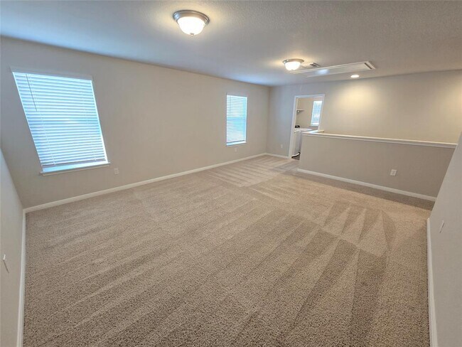 Building Photo - 13903 Macquarie Dr