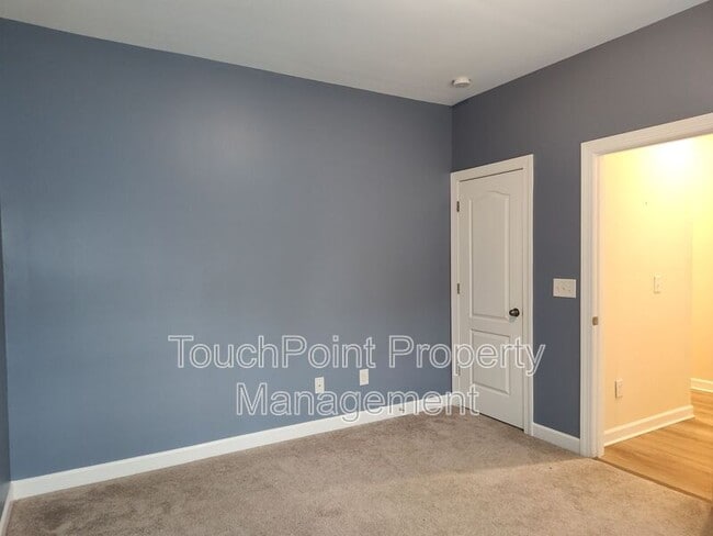 Building Photo - 4009 Oxford Mill Rd