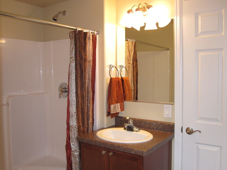 Bathroom - 1510 Glenwood Ave