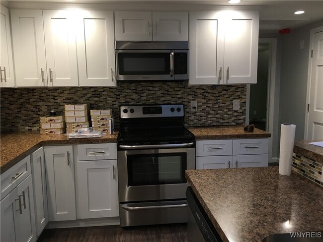 Building Photo - 791 Campbell Blvd