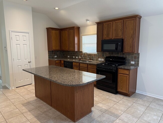 Building Photo - 16818 Ranger Ridge Dr