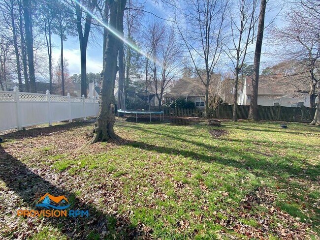 Building Photo - 106 Hanson Ct