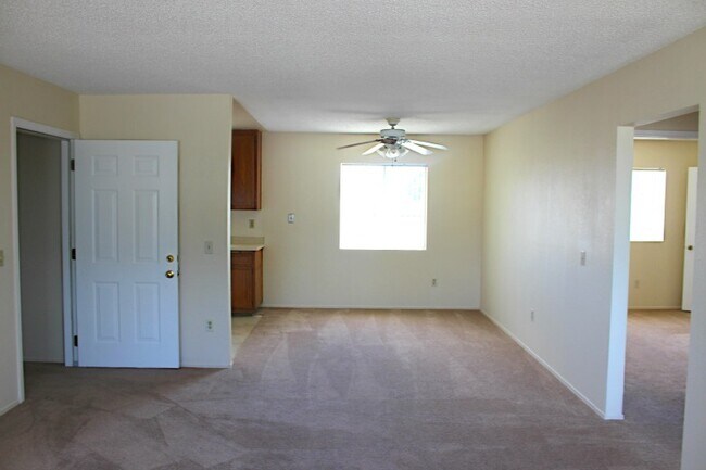 Building Photo - 1023-1027 12th Street