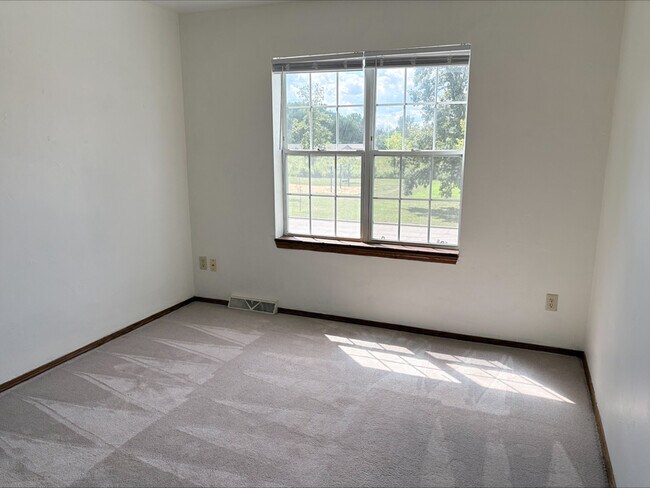 Building Photo - 1762-1764 Barlament Drive - 1764