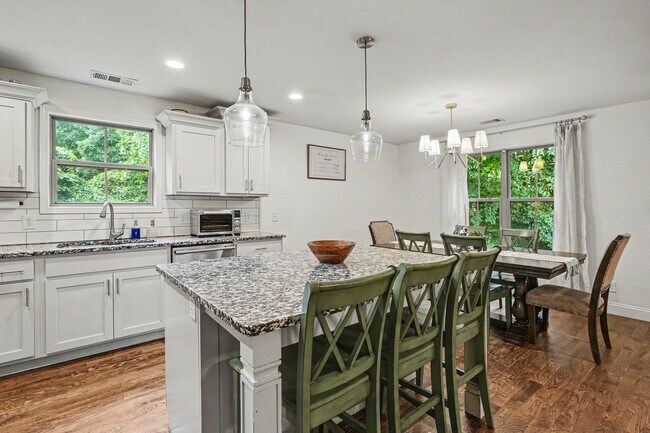 Building Photo - 2016 Copper Kettle Cir
