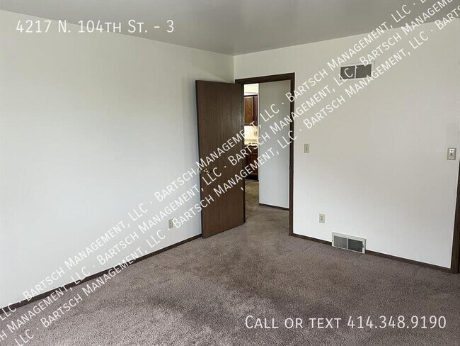 Building Photo - 4217 N 104th St