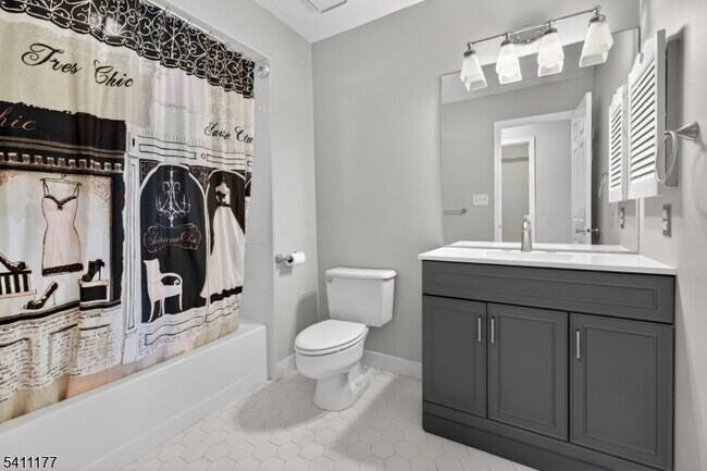 Building Photo - 140 Kingston Ct