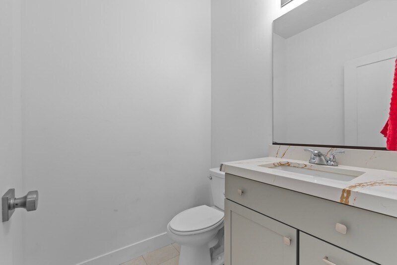 Building Photo - 2156 Wallflower Dr