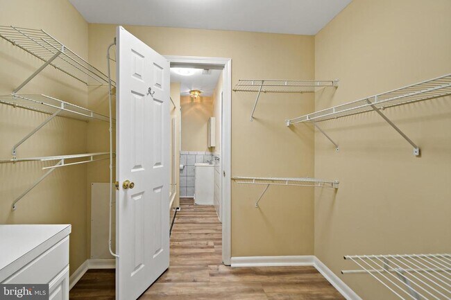 Building Photo - 2537 S Broad St