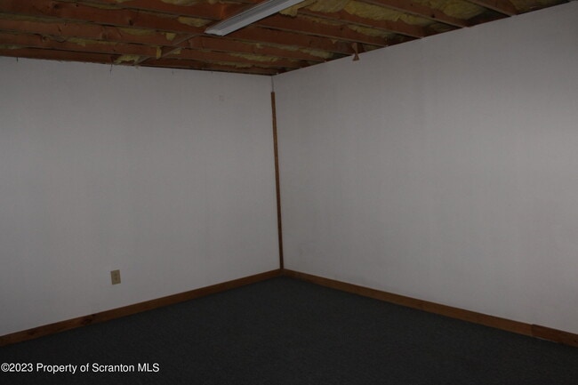 Building Photo - 15 Jeanne Dr