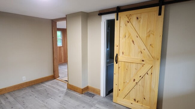 Building Photo - Four bedroom house available now  in Bradf...