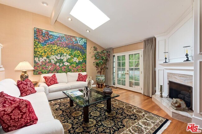 Building Photo - 17171 Palisades Cir