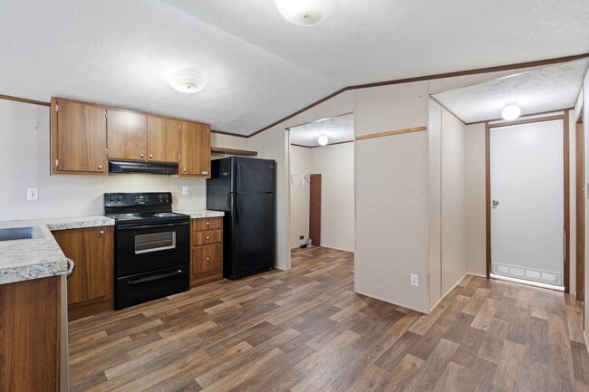 Building Photo - 16543 Tremont Dr
