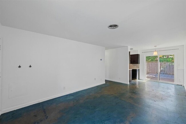 Building Photo - 1504 Braes Ridge Dr