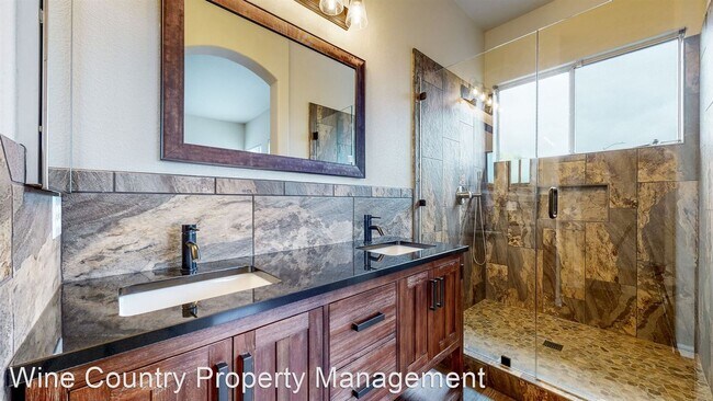 Building Photo - 4 br, 2 bath House - 2018 Lone Star Court