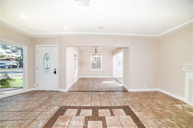 Building Photo - 623 N Nora Ave