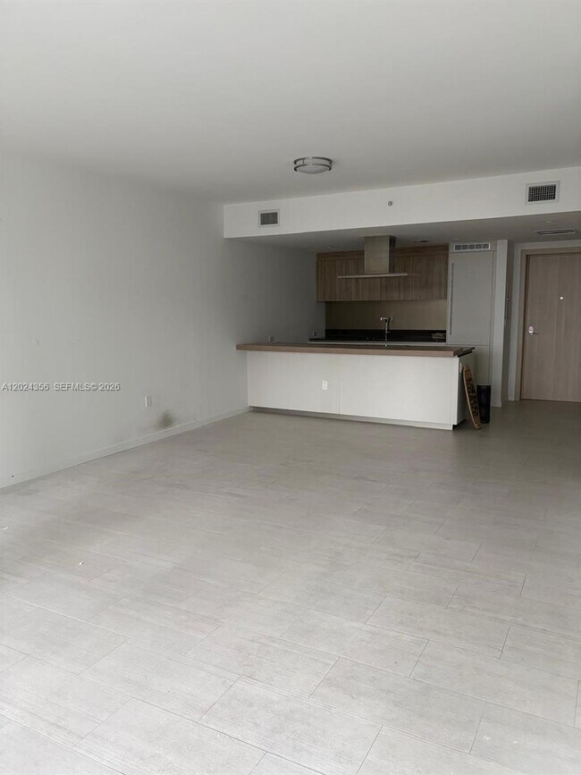 Building Photo - 1000 Brickell Plaza