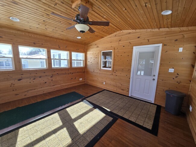 Building Photo - 3502 Veralta Dr