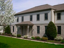 Building Photo - 2426 Rochester Rd