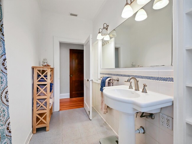 Bathroom - 637 40th St