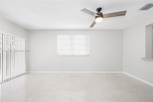 Building Photo - 3855 SW 87th Pl