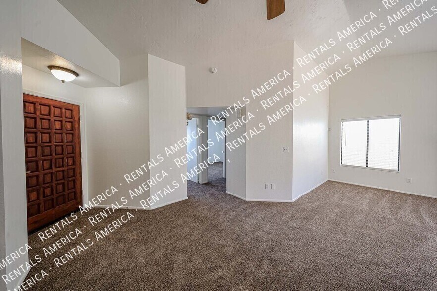 Building Photo - 3301 E Wescott Dr