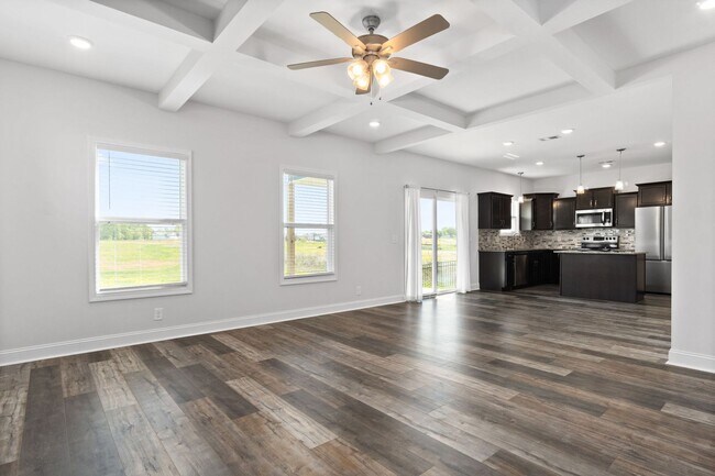 Building Photo - Pet Friendly Three Bedroom!