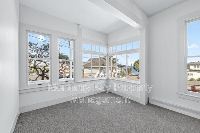 Building Photo - 225 Central Ave