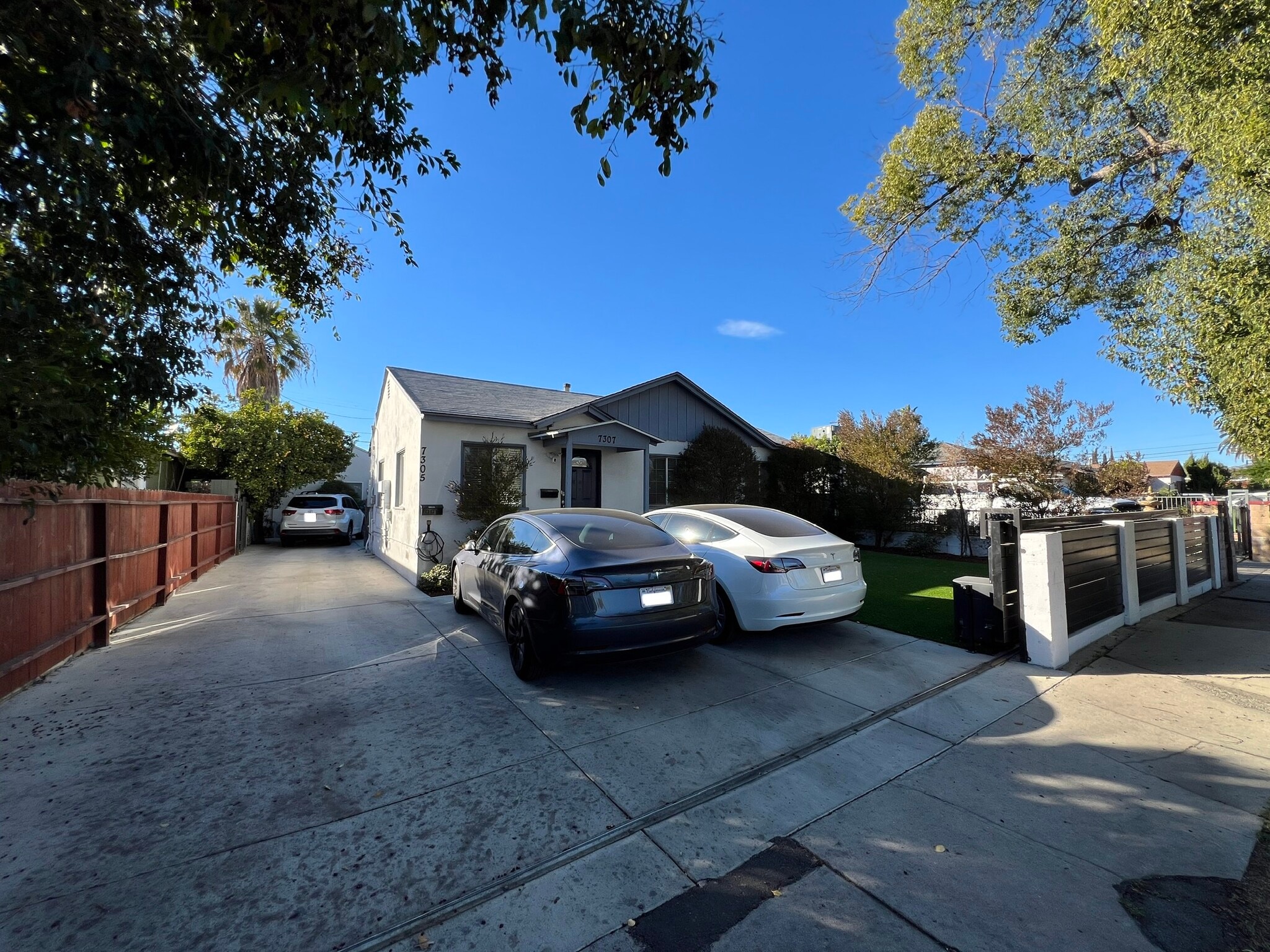 Building Photo - 7307 Ensign Ave