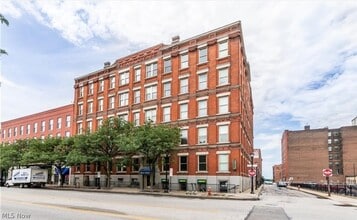 Building Photo - 408 W St Clair Ave
