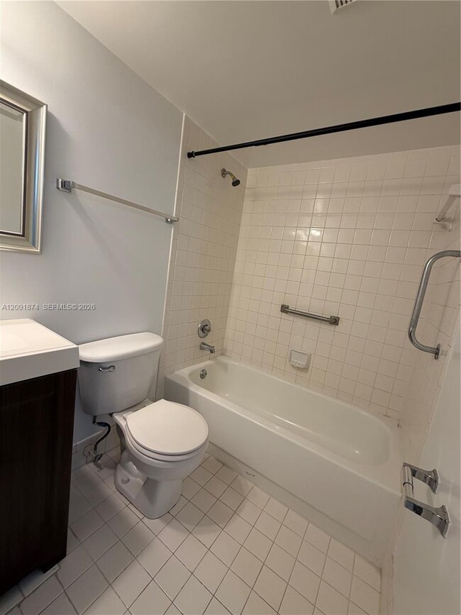 Building Photo - 800 SW 131st Ave