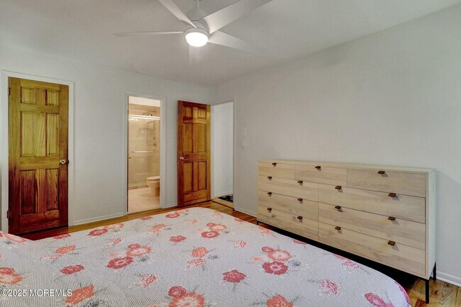 Building Photo - 3 Galewood Dr
