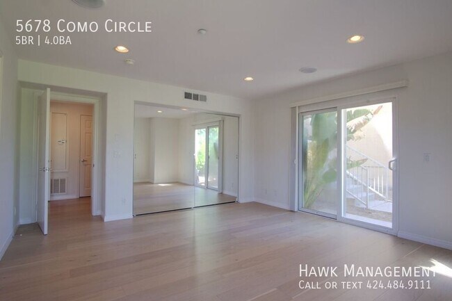 Building Photo - 5678 Como Cir