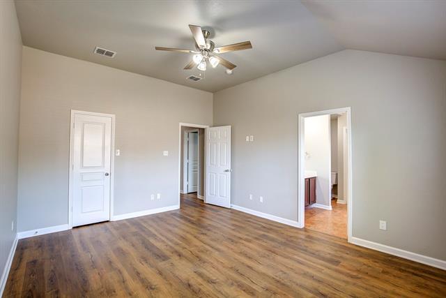 Building Photo - 12125 Tacoma Ridge Dr