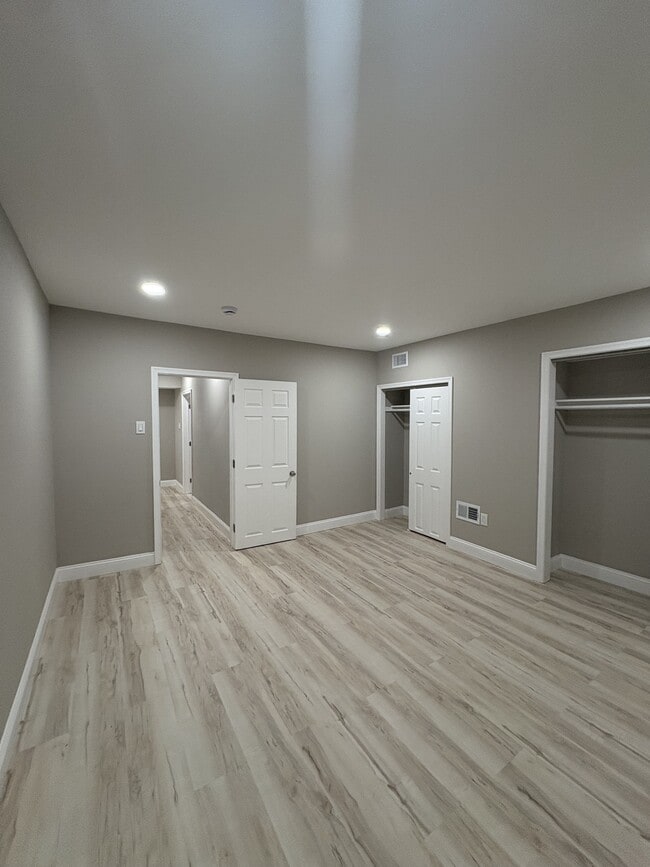 Building Photo - 2229 N Hancock St