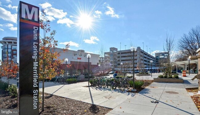 Building Photo - 2665 Prosperity Ave