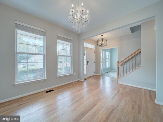 Building Photo - 6311 Hot Spring Ln