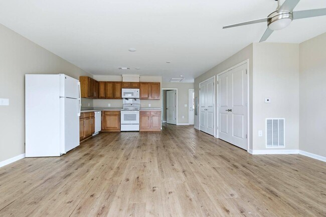 Building Photo - Carmichael Commons