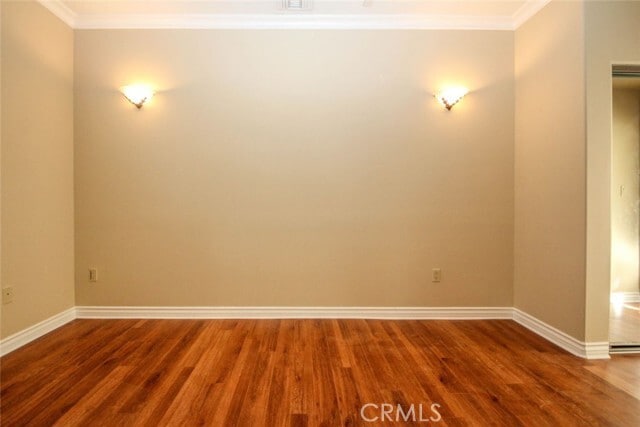 Building Photo - 719 E Providencia Ave