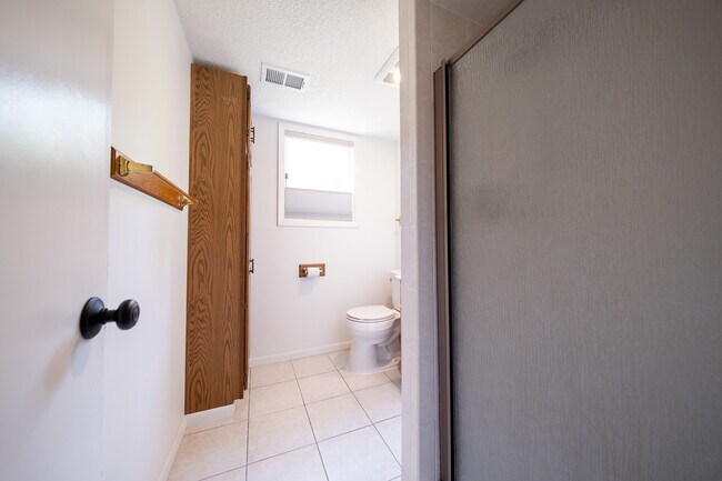 Building Photo - 13396 Everest Ave