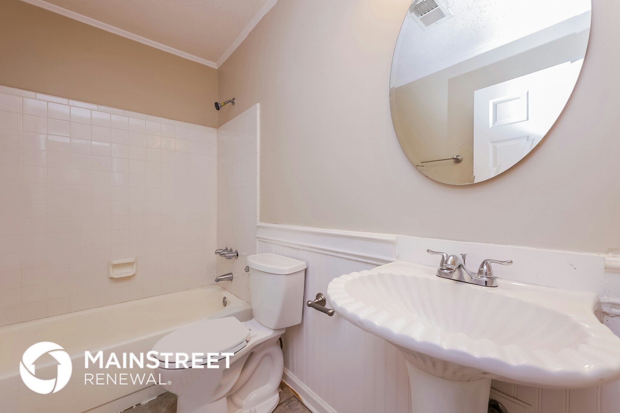 Building Photo - 8202 Winewood Ct