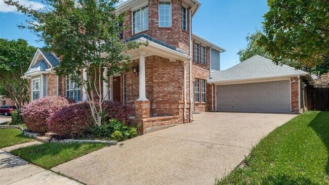 Building Photo - 452 Richmond St