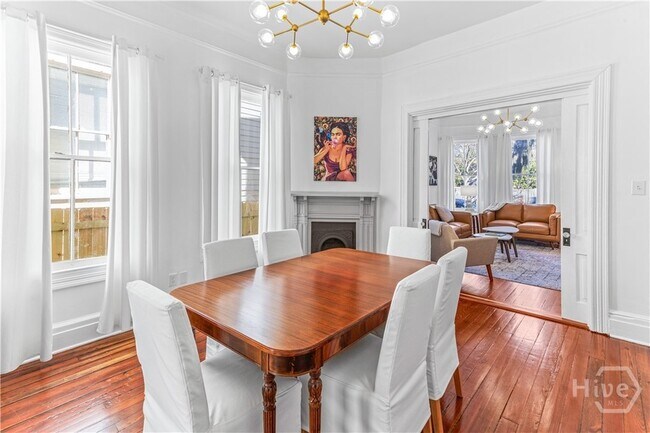 Building Photo - 317 E Anderson St