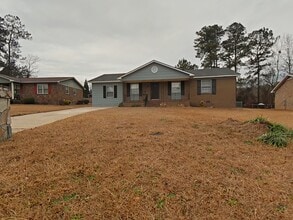 Building Photo - 6841 Radial Dr