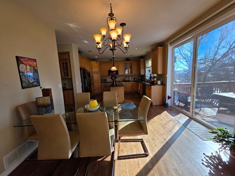 Building Photo - 9536 W Avalon Dr