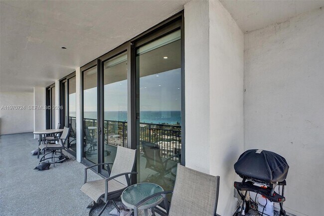 Building Photo - 3031 N Ocean Blvd