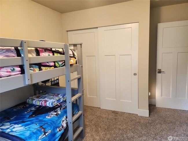 Building Photo - Newer Construction Home