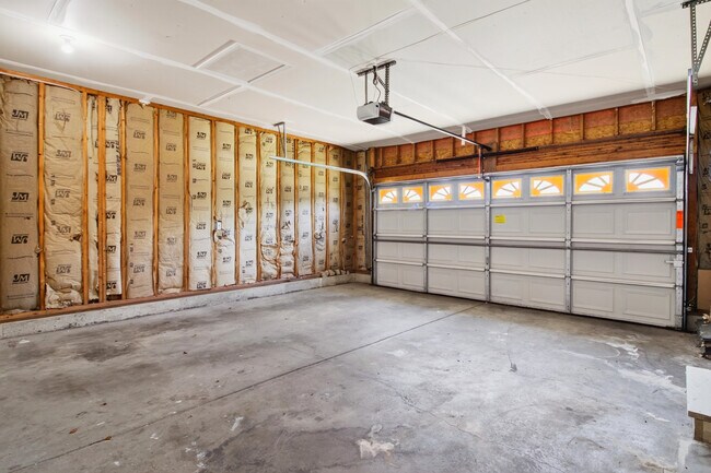 Building Photo - 12465 Shelby Pl