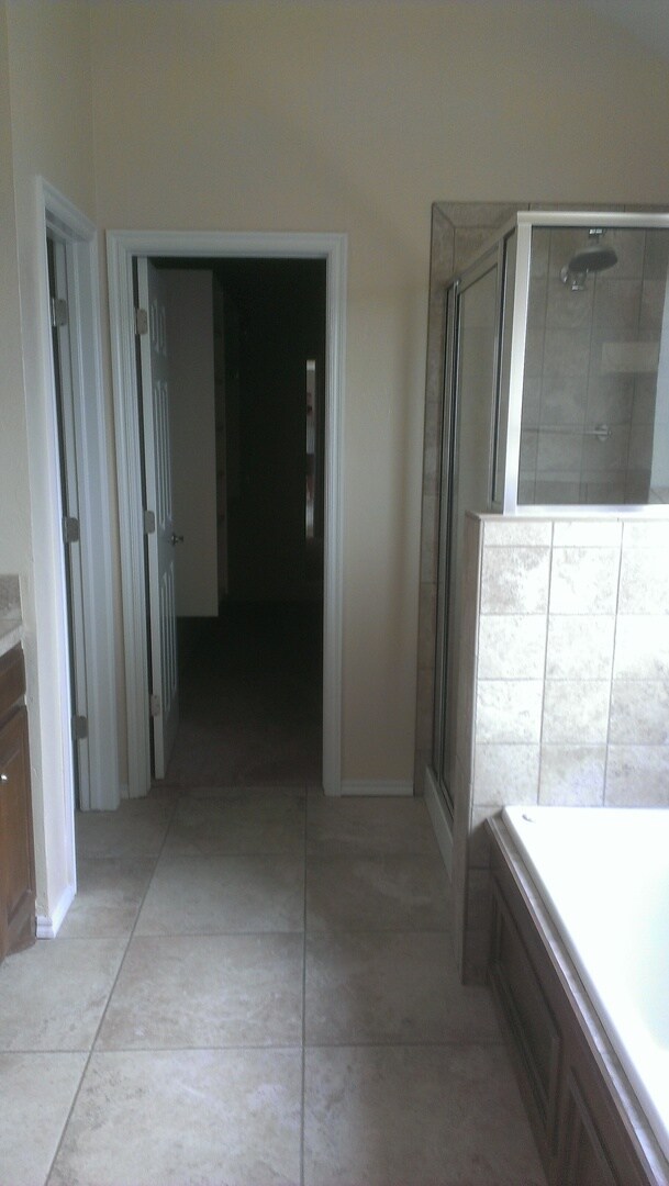 Building Photo - 3 bed, 2 bath 2 garage in Edmond!